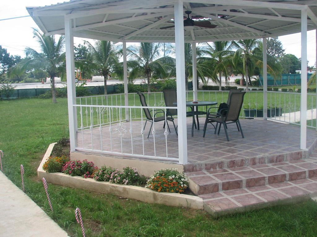 Hotel La Arena Liberia Exteriör bild